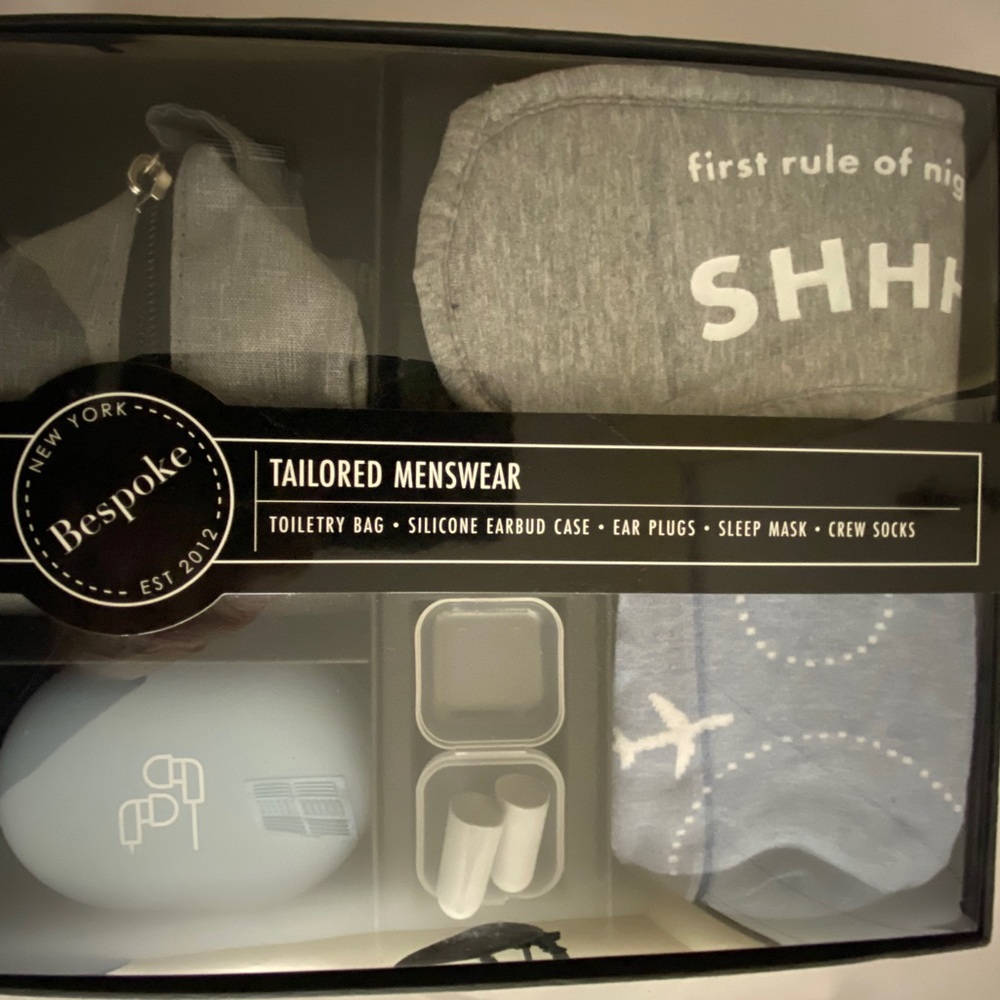 BESPOKE NY Menswear Set Scarf, Bracelet, Money Clip, Gloves, Socks NIB